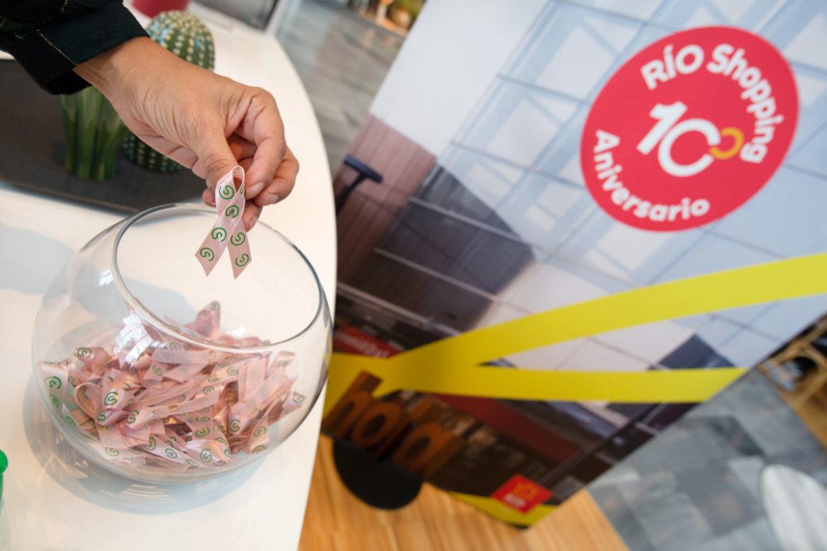 Día Mundial Contra el Cáncer de Mama AECC Arroyo de la Encomienda