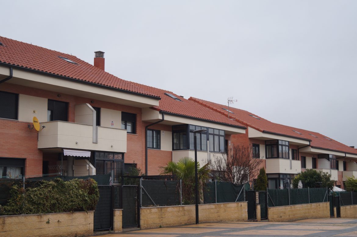 Imagen de unas viviendas de Arroyo de la Encomienda. ENA