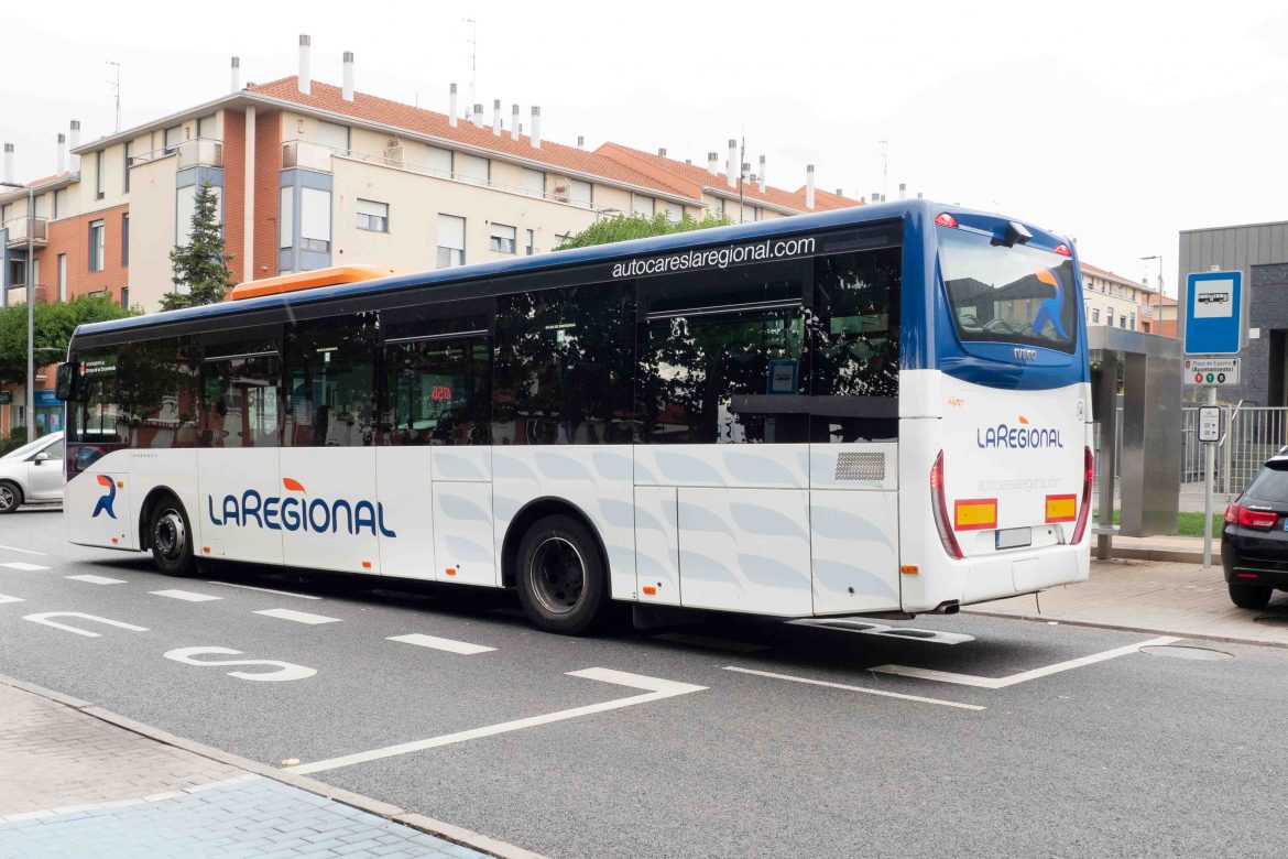 Línea de bus universitaria desde Arroyo