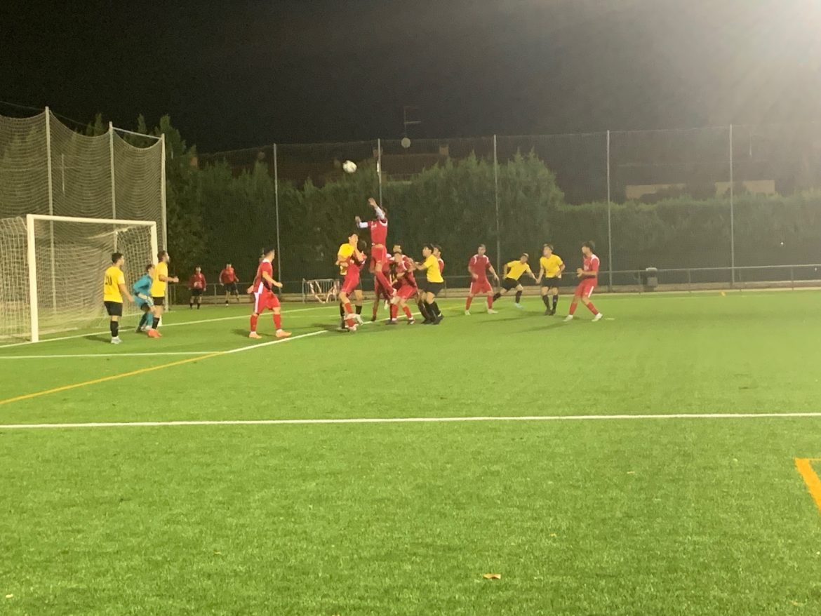 El Aficionado A de Arroyo en un partido en La Vega