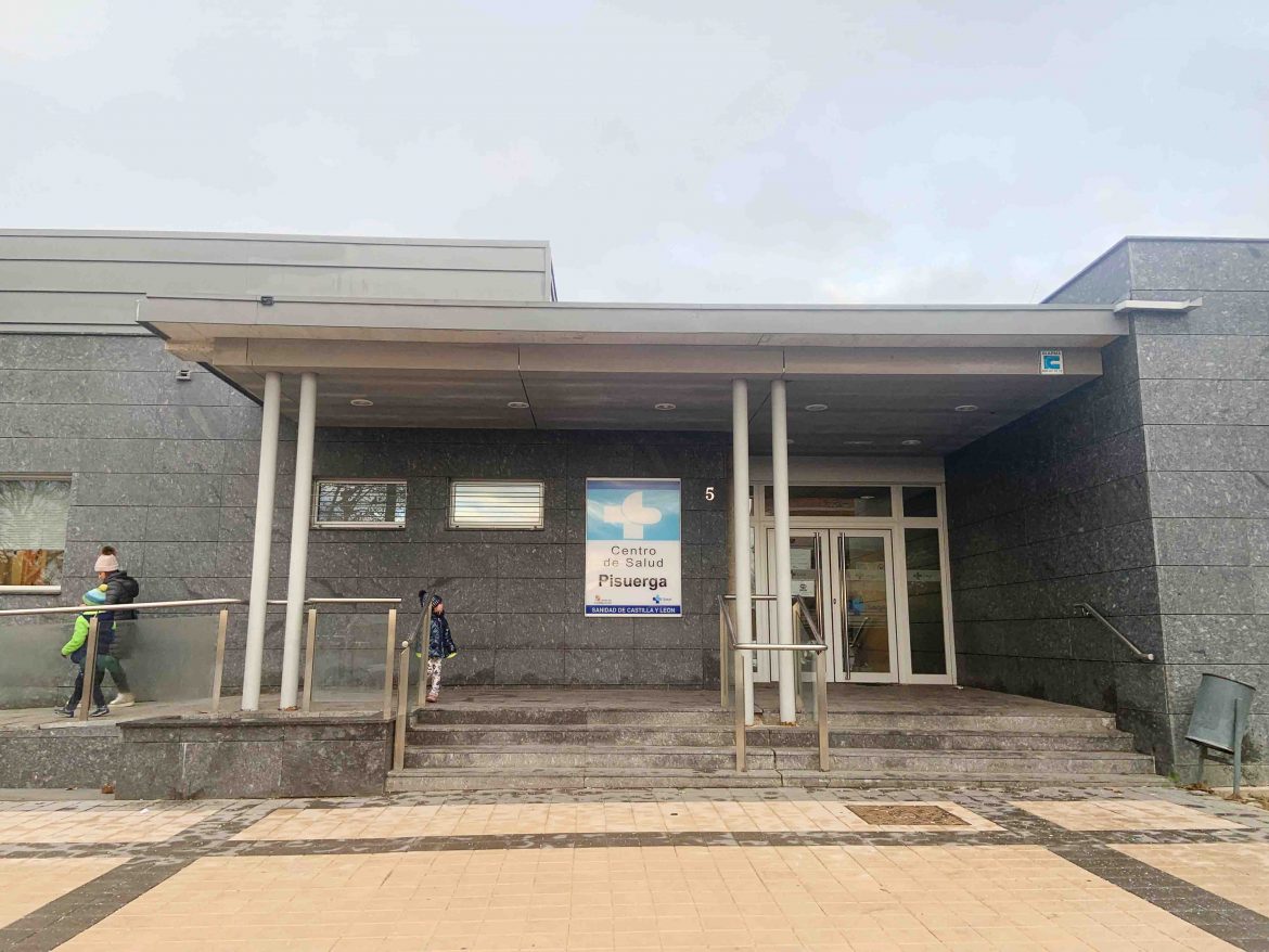 Entrada del centro de salud Pisuerga, en La Flecha. ENA