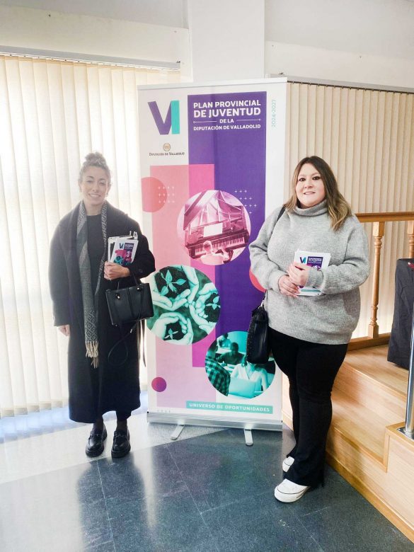 María Ramajo y Ana Sánchez en la presentación del VI Plan de Juventud. ENA