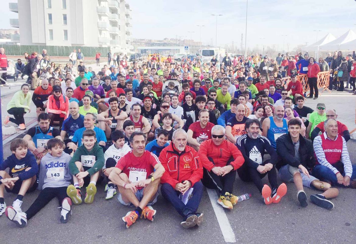 La carrera de Entreculturas en Arroyo se convierte desde hace una década en una gran fiesta de la solidaridad