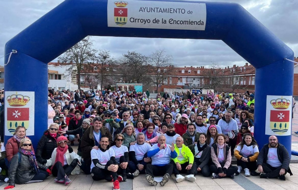 Arroyo en Marcha tiene salida y llegada en la plaza de España y recorre la Avenida Aranzana. ENA