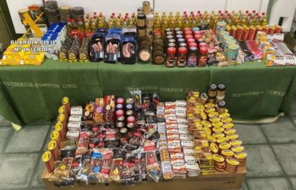 Parte de los productos sustraídos en los diferentes supermercados ENA.
