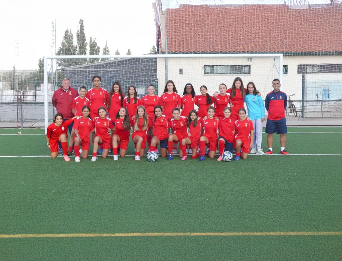 El nuevo equipo femenino ya compite en la liga oficial de la Federación de Fútbol. ENA
