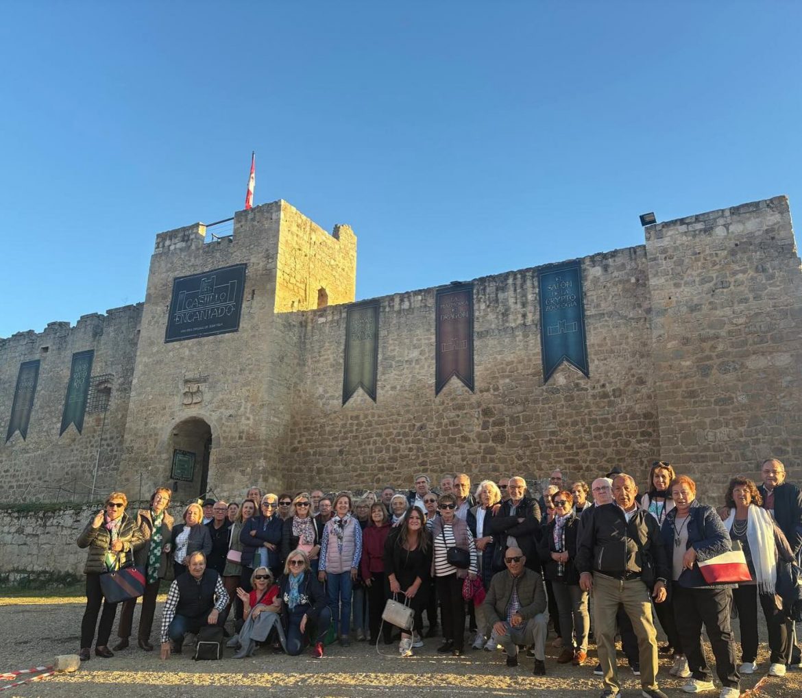 Los mayores, en el castillo de Trigueros del Valle (Valladolid)