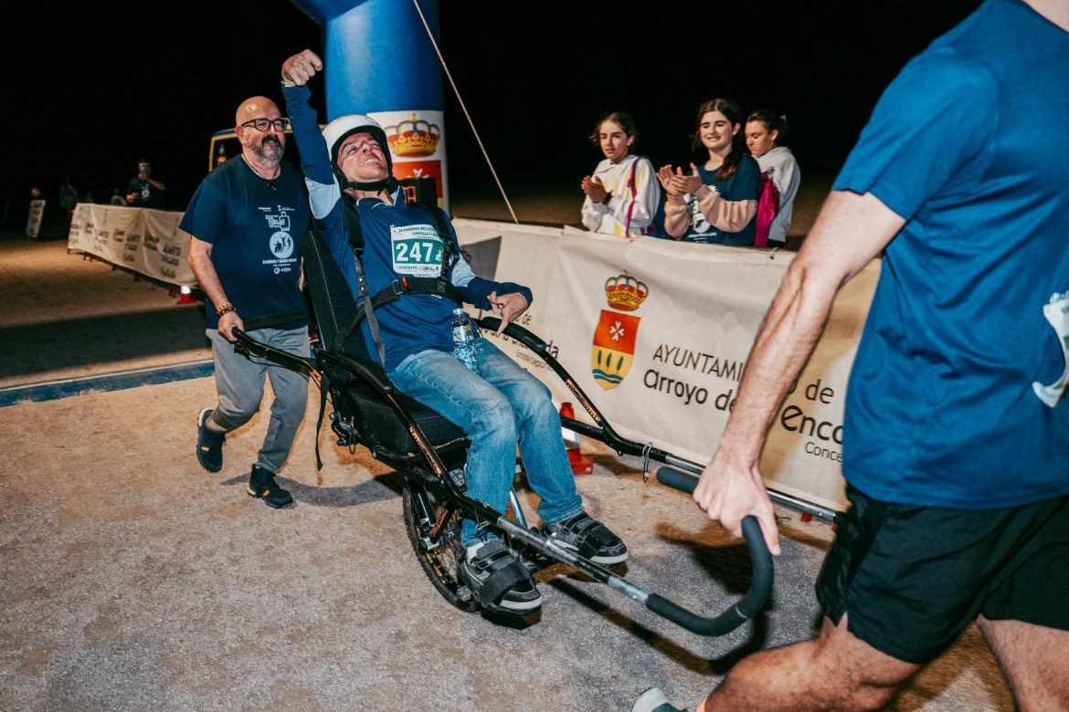 Un participante entrando en la meta durante la edición del año pasado. ENA
