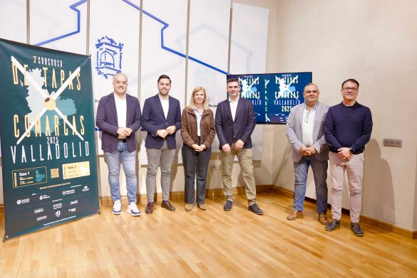 Francisco Fuentes, Roberto Migallón, Reyes Alonso y Carlos González en la presentación. ENA