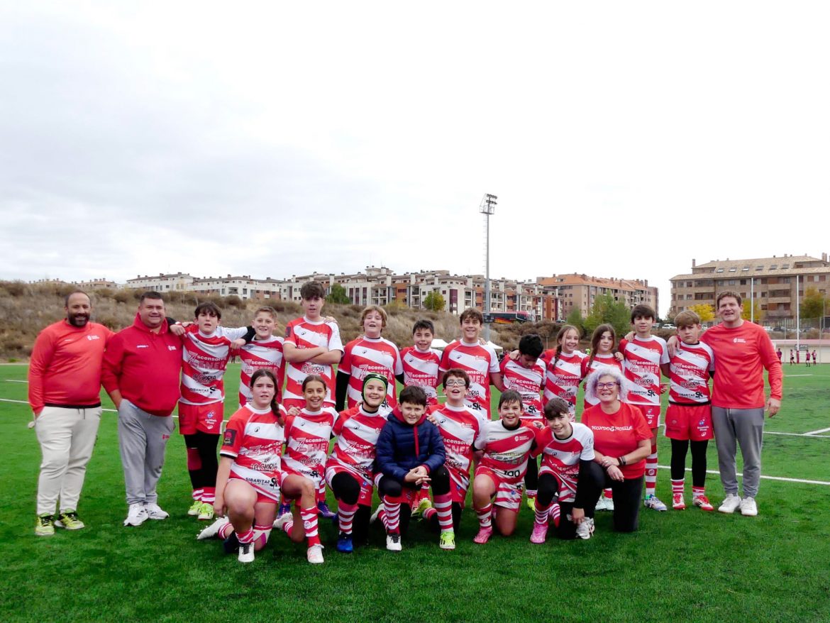 El rugby Arroyo M14 durante la concentración. ENA