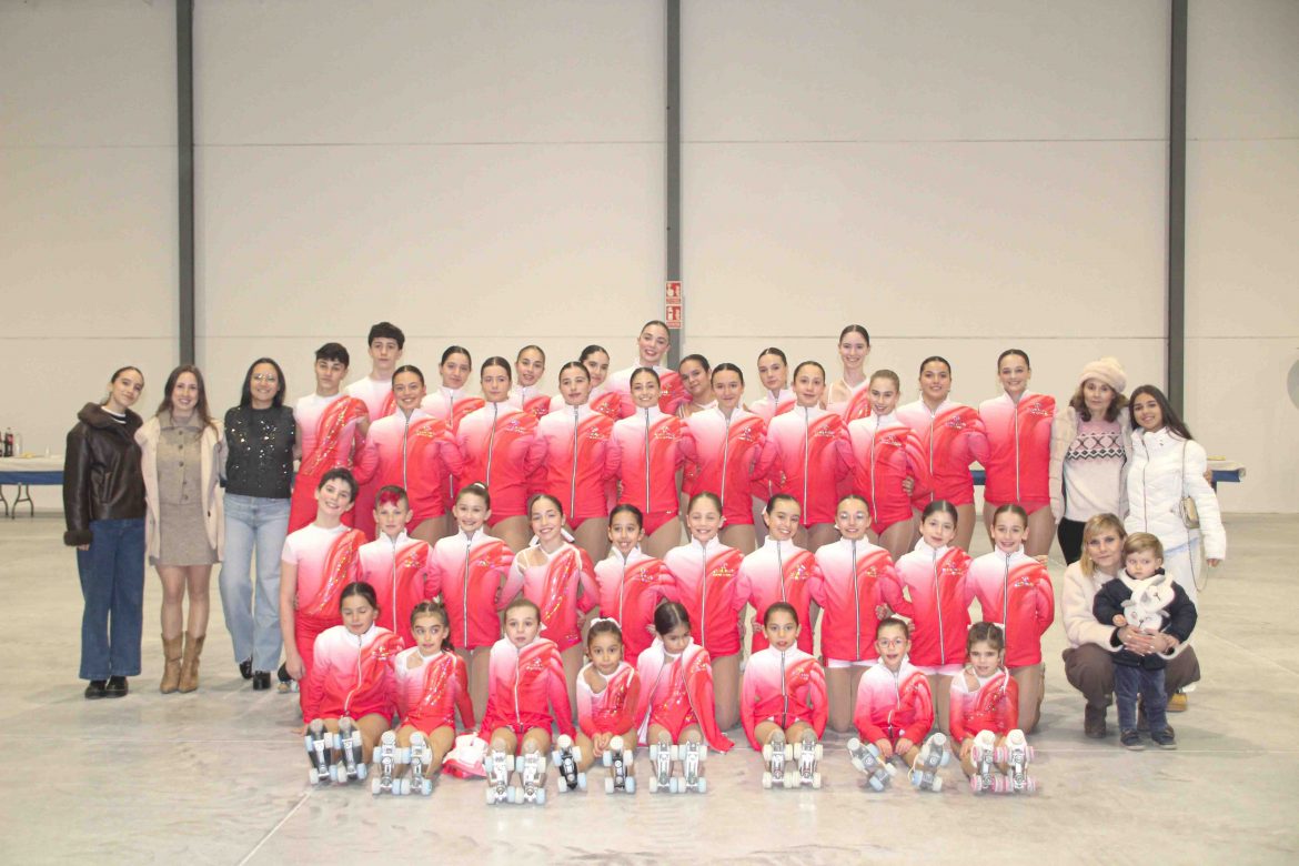 Patinadores y entrenadores del club. ENA