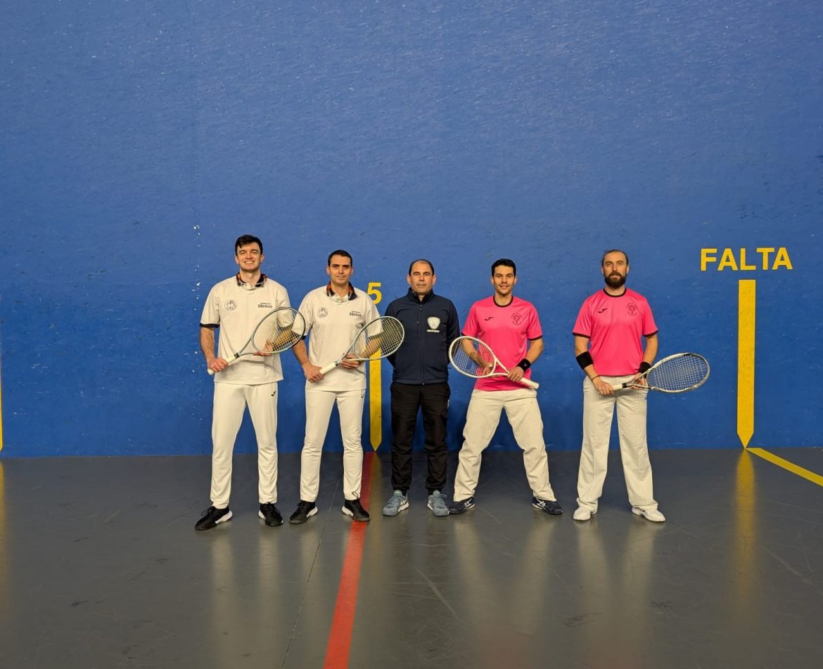 El temporal obligó al conjunto arroyano a tener que elegir entre aplazar o disputar sus respectivos encuentros en frontones ajenos. ENA