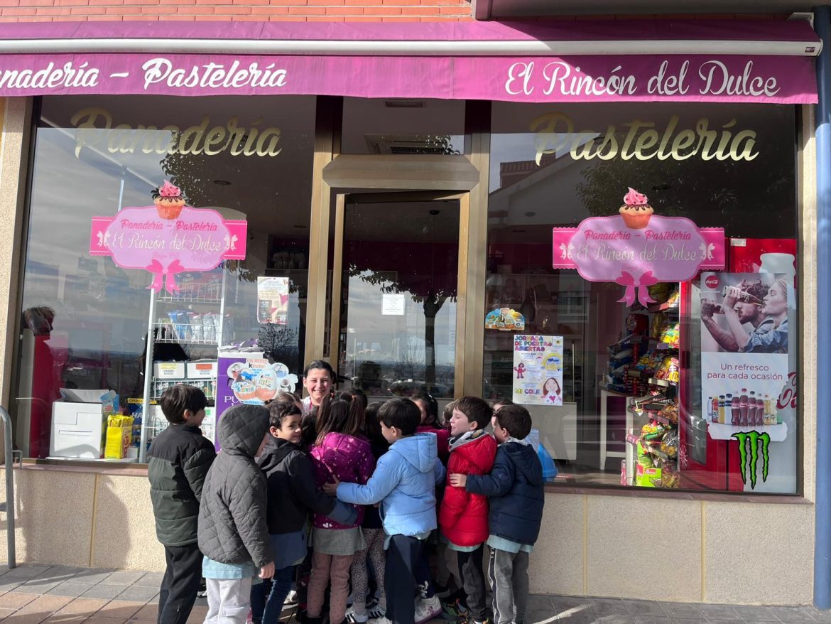 La clase 'Los Dragones', durante la actividad. ENA