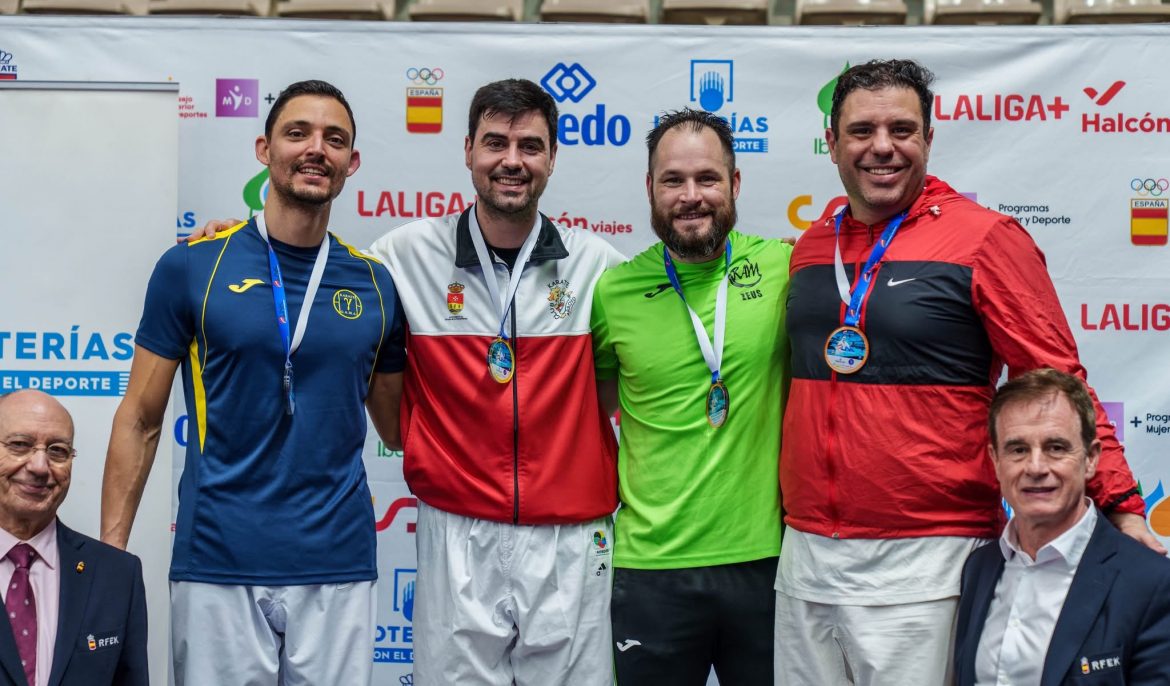 Adrián Lueje en el podio. ENA