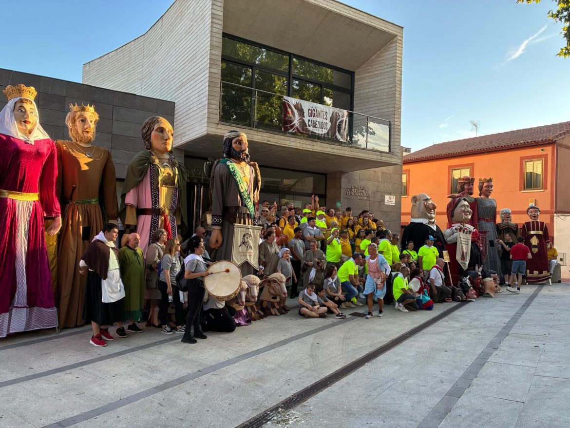 Tercer encuentro de Gigantes y Cabezudos. ENA
